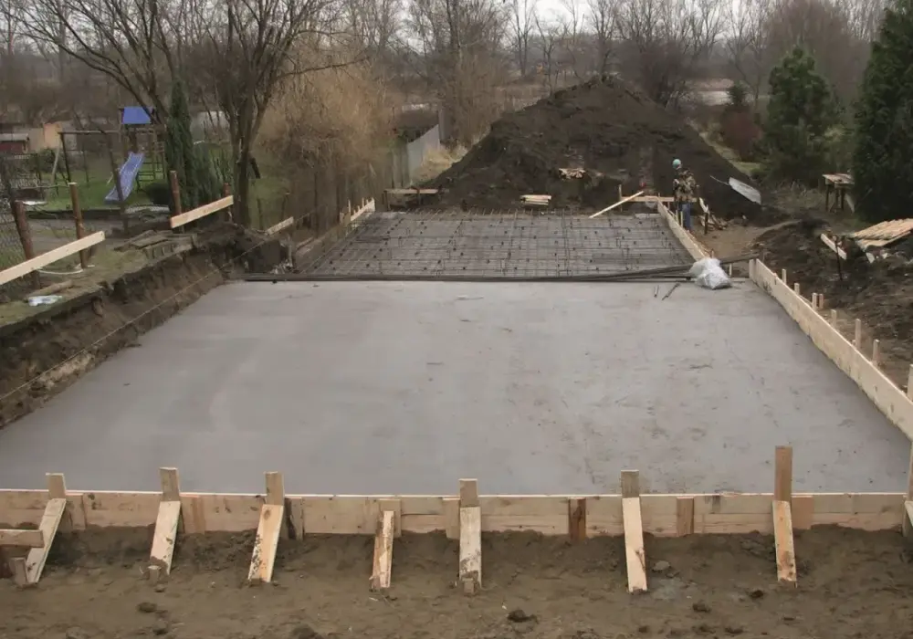 Jaki beton na fundament? Nie wybieraj "mocniejszego"! Poradnik