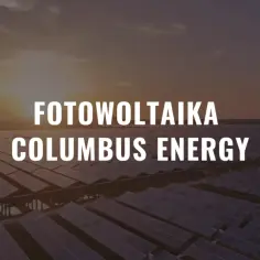 Ogromne pole paneli fotowoltaicznych o zachodzie słońca. Sprawdź Columbus Energy opinie przed inwestycją.