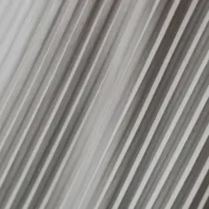 Tekstura pofałdowanego aluminium. Dowiedz się, czym wyczyścić aluminium, aby przywrócić mu blask.