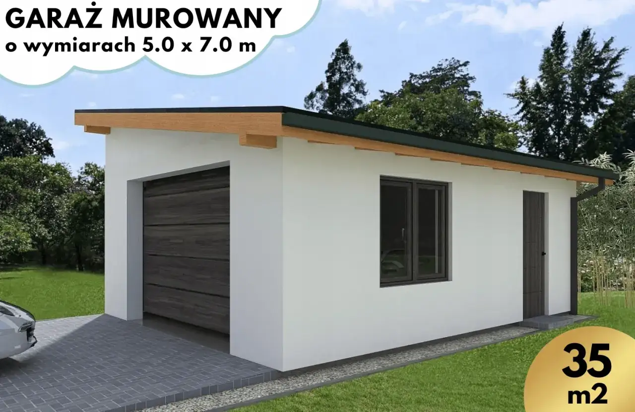 Nowoczesny garaż murowany 70m2, idealny na dwa samochody. Prosta bryła, duże okno i ciemna brama garażowa.