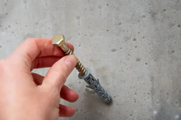 Kotwa 7x7 Leroy Merlin: Stabilny montaż DIY krok po kroku