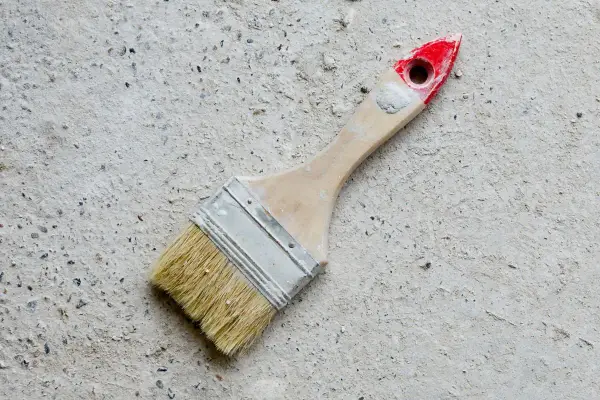 Jaka farba do betonu w garażu - Jak wybrać trwałe rozwiązanie?