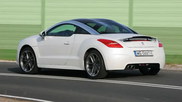 Peugeot RCZ - Czy warto kupić? Poradnik i opinie